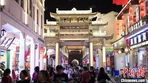 中国侨网潮州牌坊街 广东省文旅厅 供图